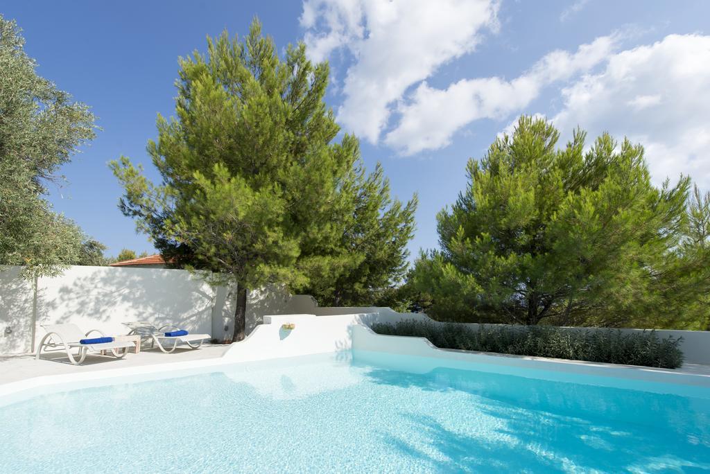 Anemolia Villas With Private Pools Near The Most Beautiful Beaches Of Alonissos Isomata المظهر الخارجي الصورة
